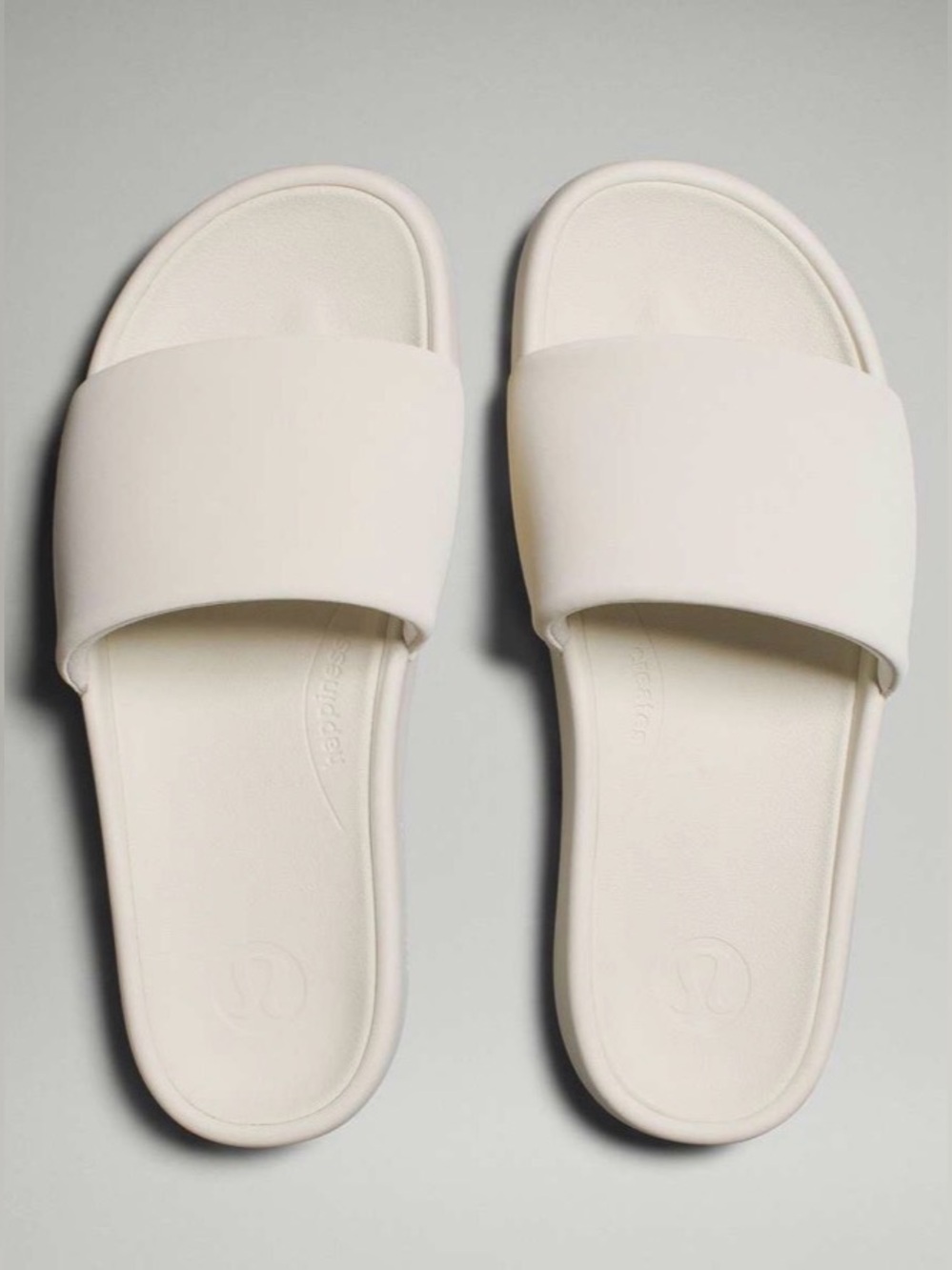 NWT Lululemon Women’s Restfeel Slide-
Light Ivory/ Size 11